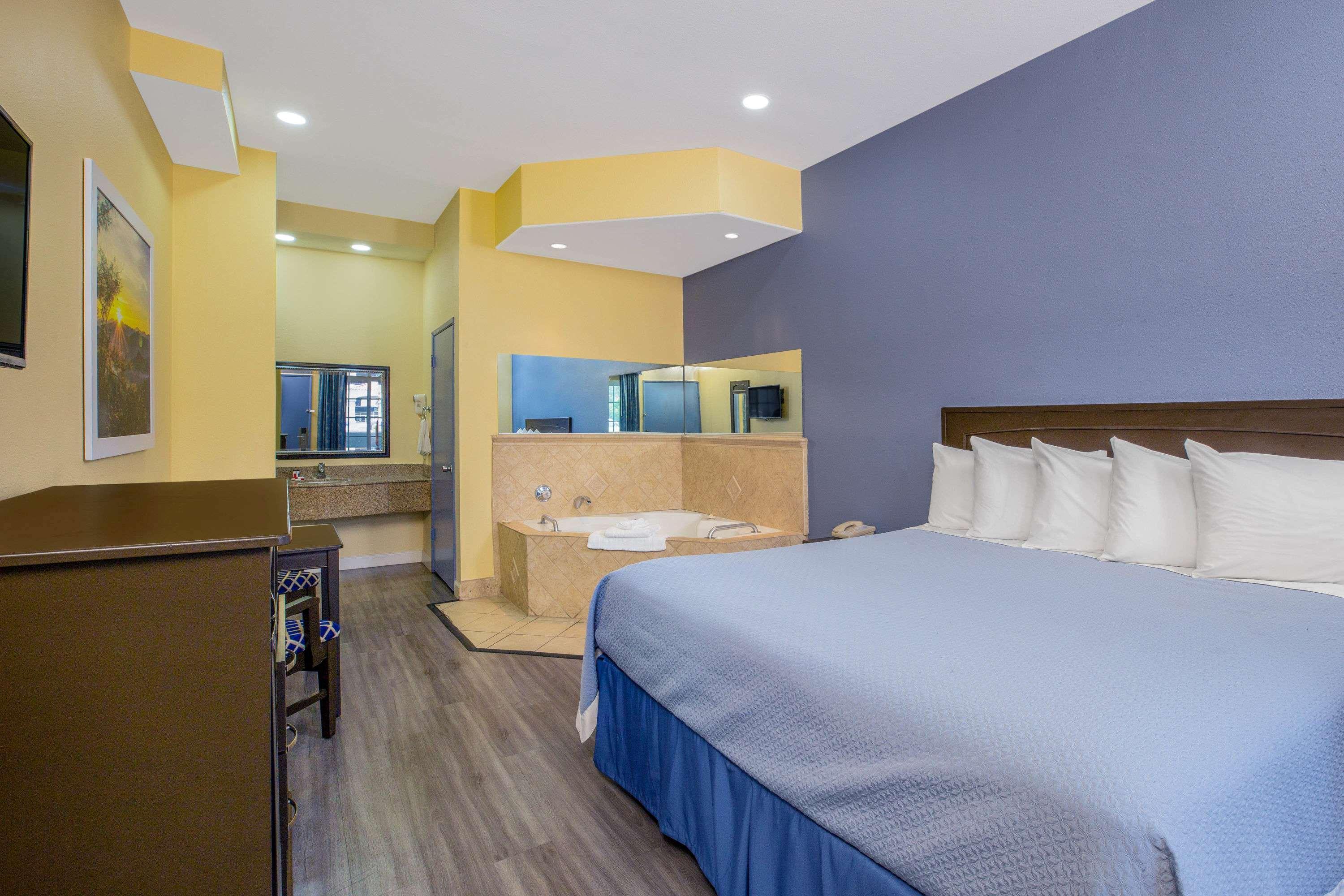 Days Inn By Wyndham Banning Casino/Outlet Mall Exteriör bild